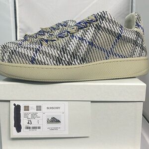 Brand new Burberry Box Check Knit Low-Top Sneakers 43